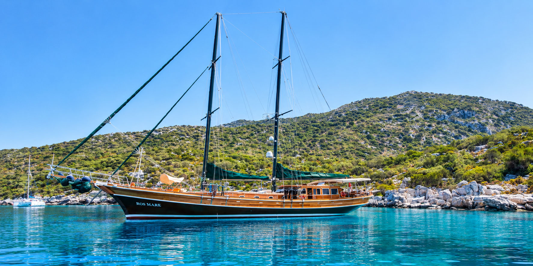 Ros Mare yacht